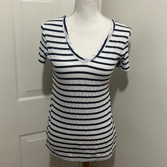NWT Splendid Navy/White Striped Shirt - Picture 1 of 13